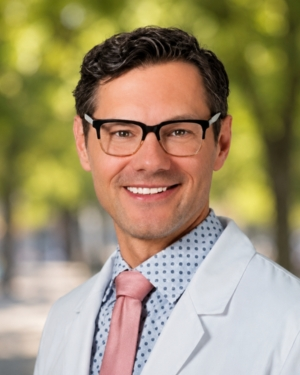 Dr. Ochsner of Kaw Valley Family Dental in Bonner Springs, KS 