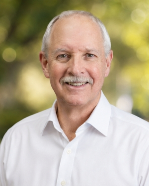 Dr. Hartman of Kaw Valley Family Dental in Bonner Springs, KS 